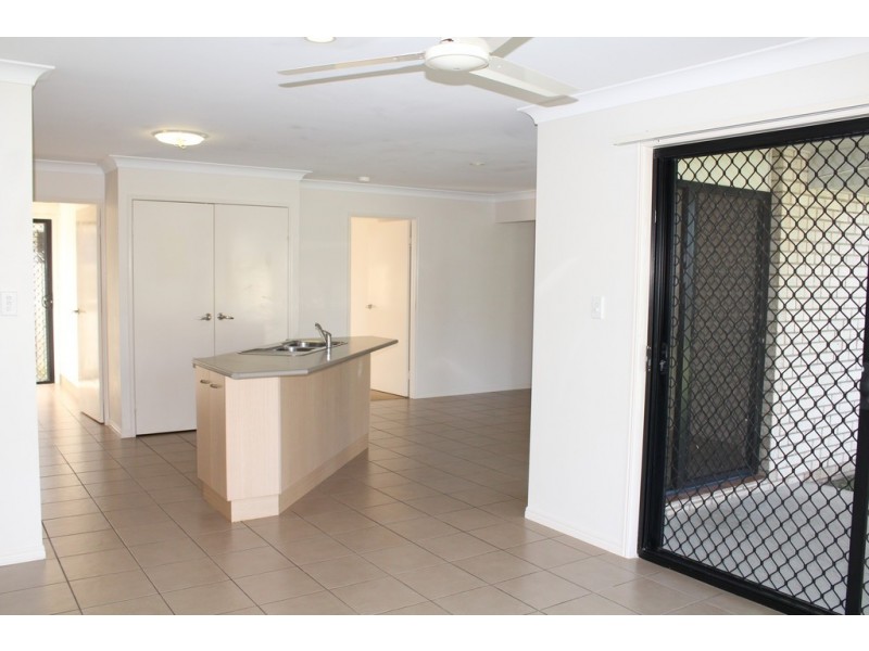 9 Hopton Place, Bundaberg North QLD 4670