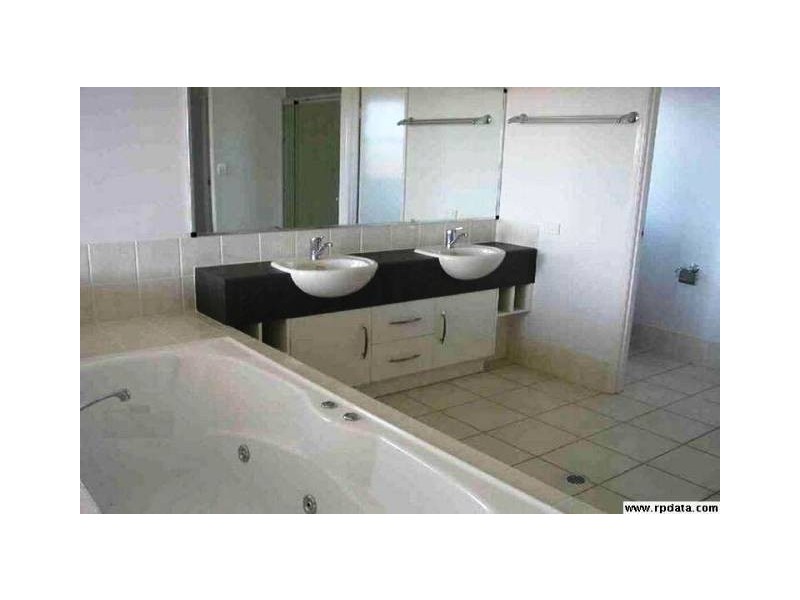 Coral Cove QLD 4670