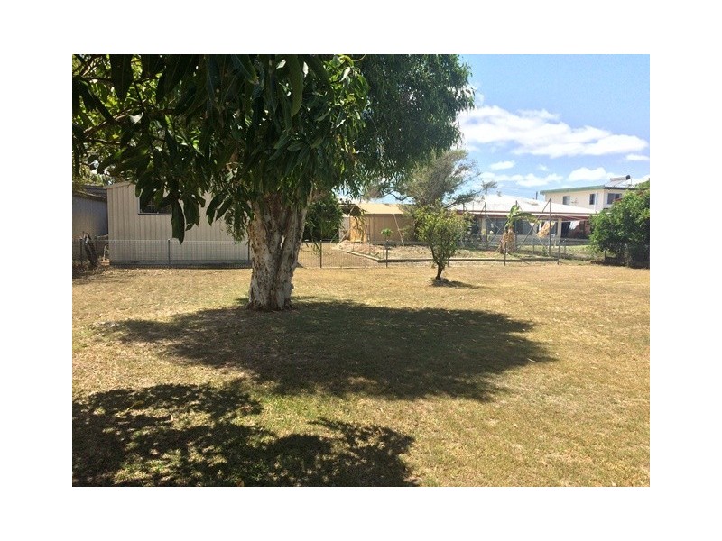 34 Loeskow, Bundaberg North QLD 4670