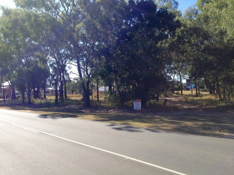 Moore Park Beach QLD 4670