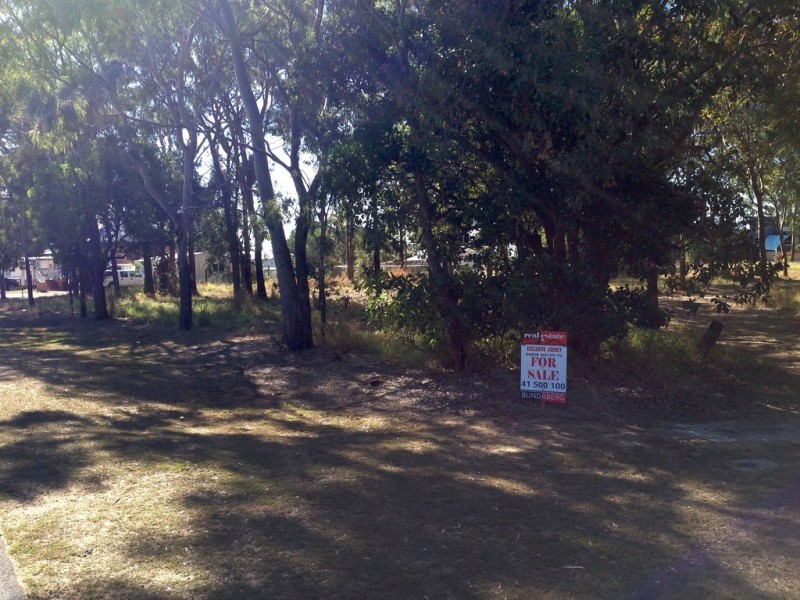 Moore Park Beach QLD 4670