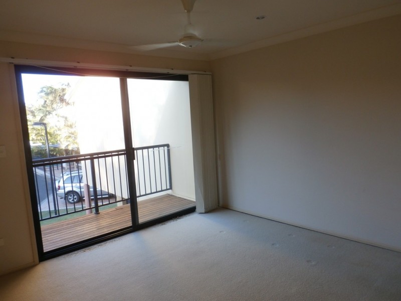 Moore Park Beach QLD 4670