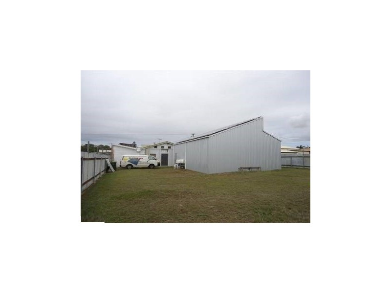 77 Boundary Street, Walkervale QLD 4670