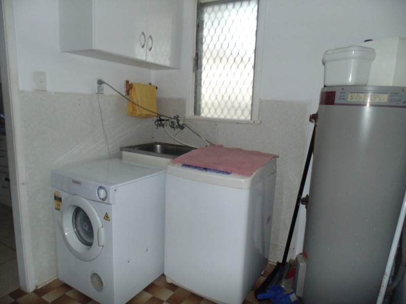 Avenell Heights QLD 4670