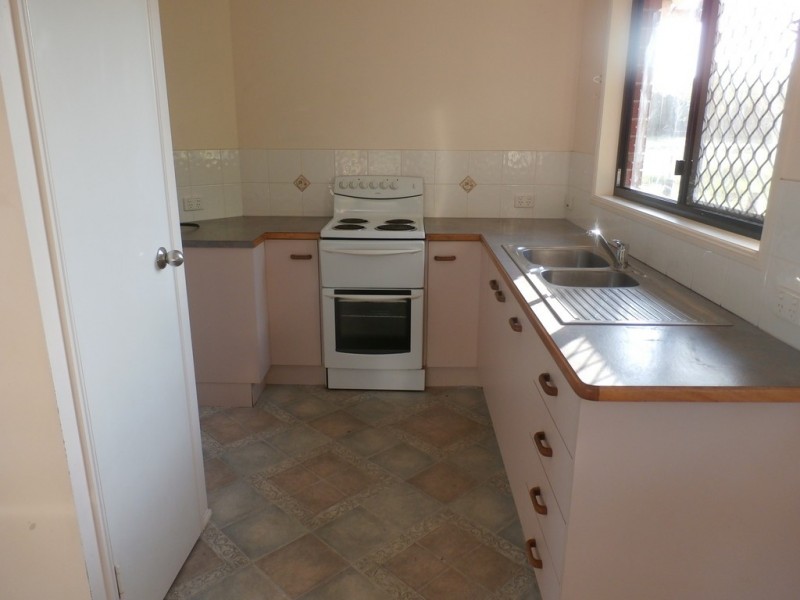 25 Palm Court, Moore Park Beach QLD 4670