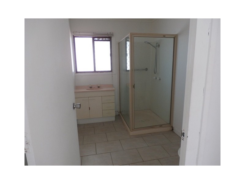 20 Kindt, Moore Park Beach QLD 4670