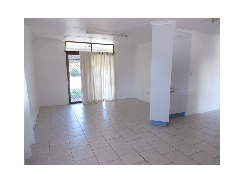 20 Kindt, Moore Park Beach QLD 4670