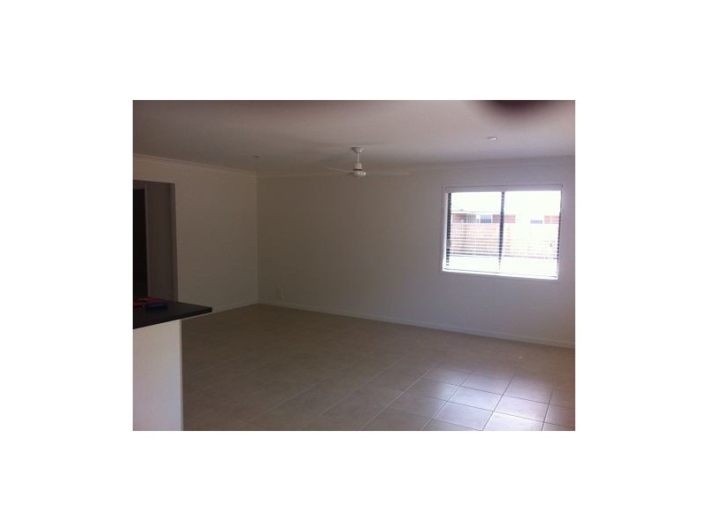 3 Monarch Avenue, Moore Park Beach QLD 4670