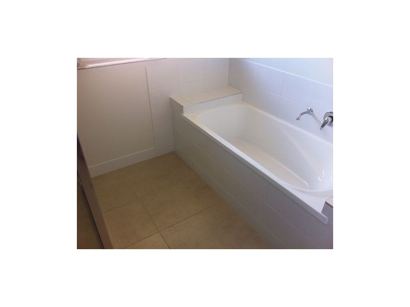 3 Monarch Avenue, Moore Park Beach QLD 4670