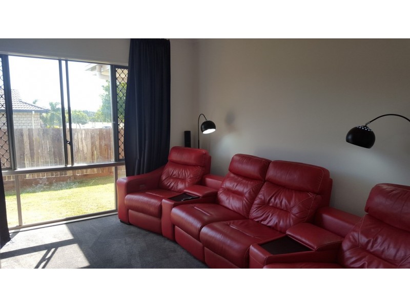 13 Back Hill Place, Coral Cove QLD 4670