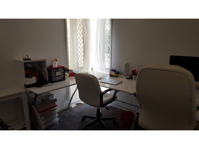 13 Back Hill Place, Coral Cove QLD 4670