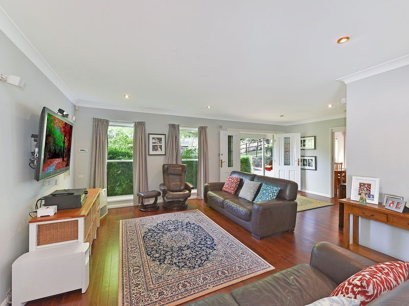 25 Terrigal Avenue, Turramurra NSW 2074