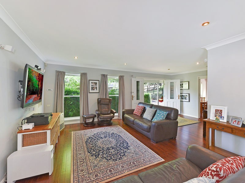 25 Terrigal Avenue, Turramurra NSW 2074