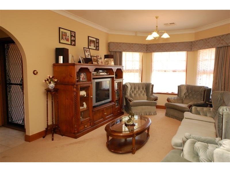 50 Coachwood Drive, Aberfoyle Park SA 5159