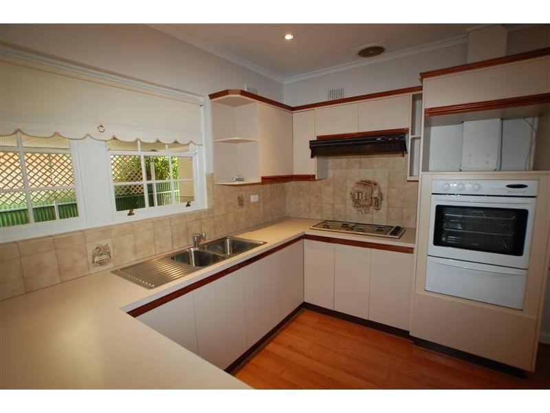 4 Shaun Crescent, Mitchell Park SA 5043