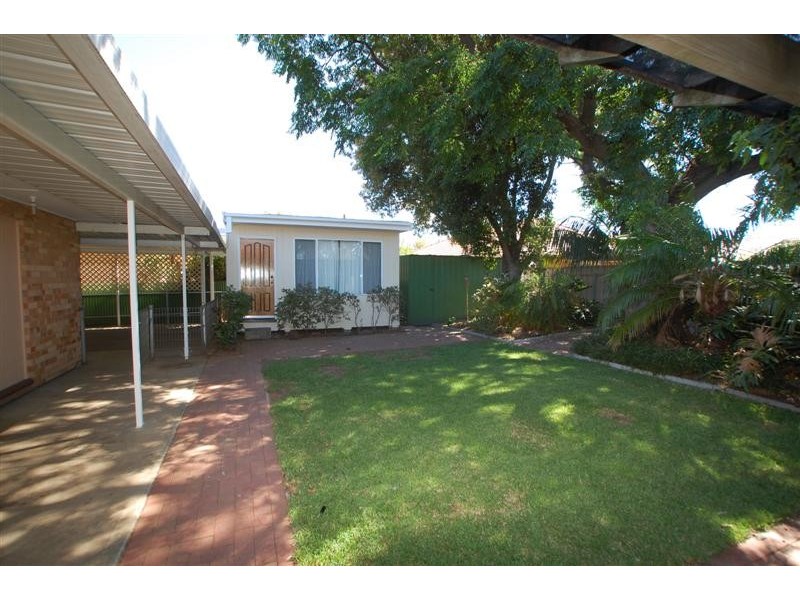 4 Shaun Crescent, Mitchell Park SA 5043