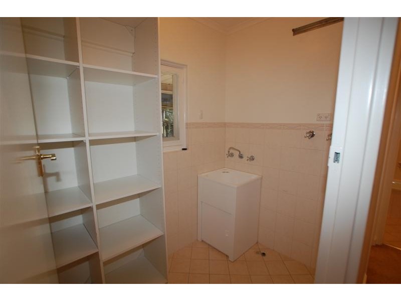 4 Shaun Crescent, Mitchell Park SA 5043