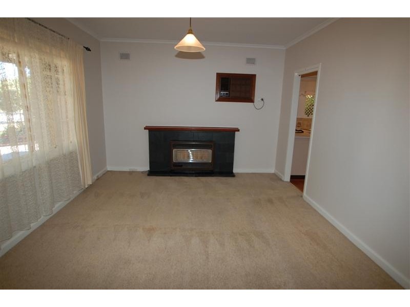 4 Shaun Crescent, Mitchell Park SA 5043