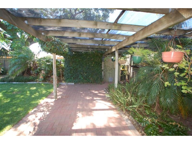 4 Shaun Crescent, Mitchell Park SA 5043