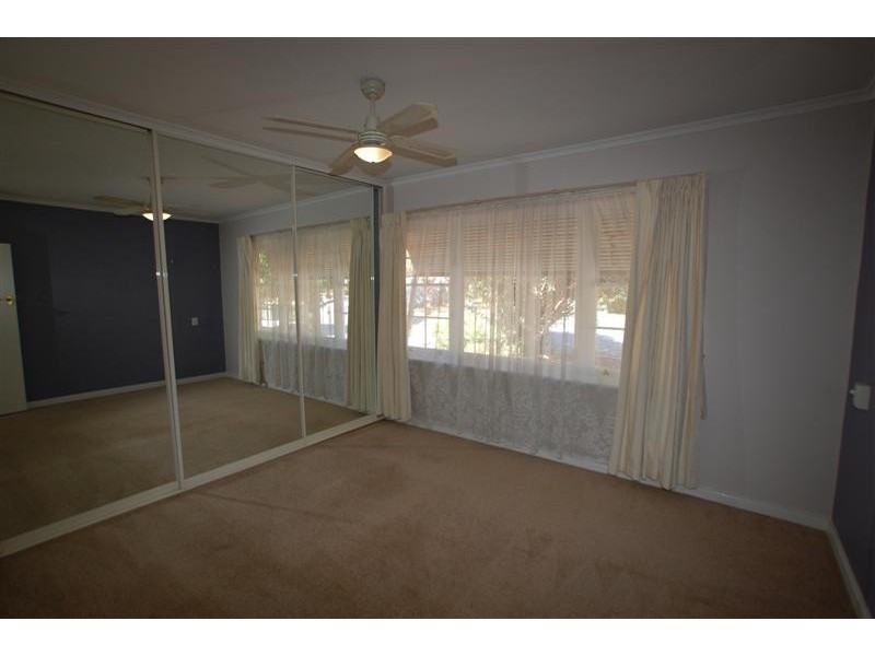 4 Shaun Crescent, Mitchell Park SA 5043