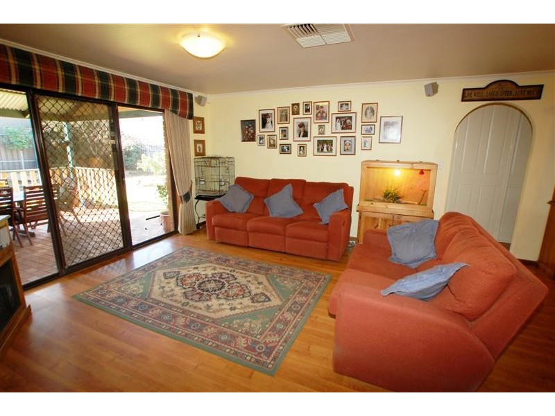 4 Hughes Court, Trott Park SA 5158