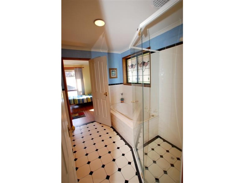 4 Hughes Court, Trott Park SA 5158