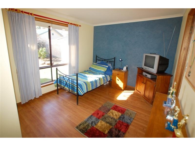 4 Hughes Court, Trott Park SA 5158