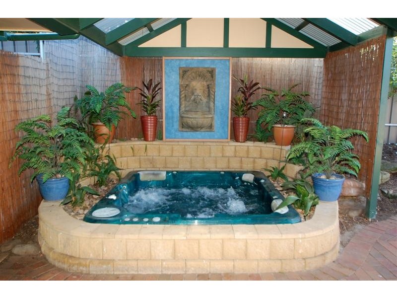 4 Hughes Court, Trott Park SA 5158