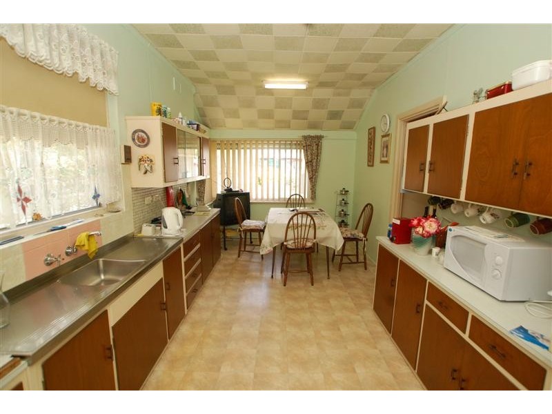 304 Oaklands Road, Park Holme SA 5043