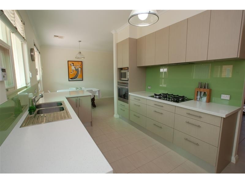 4 Betty Street, Marion SA 5043