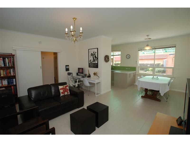 4 Betty Street, Marion SA 5043