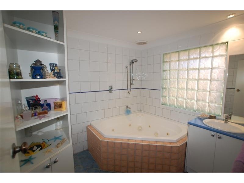 13 Warawee Place, Hallett Cove SA 5158