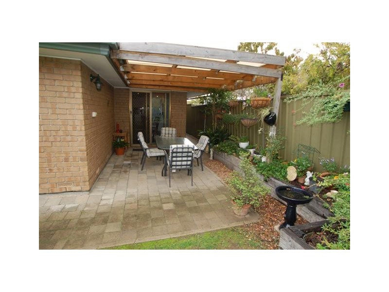 10 Barossa Way, Woodcroft SA 5162