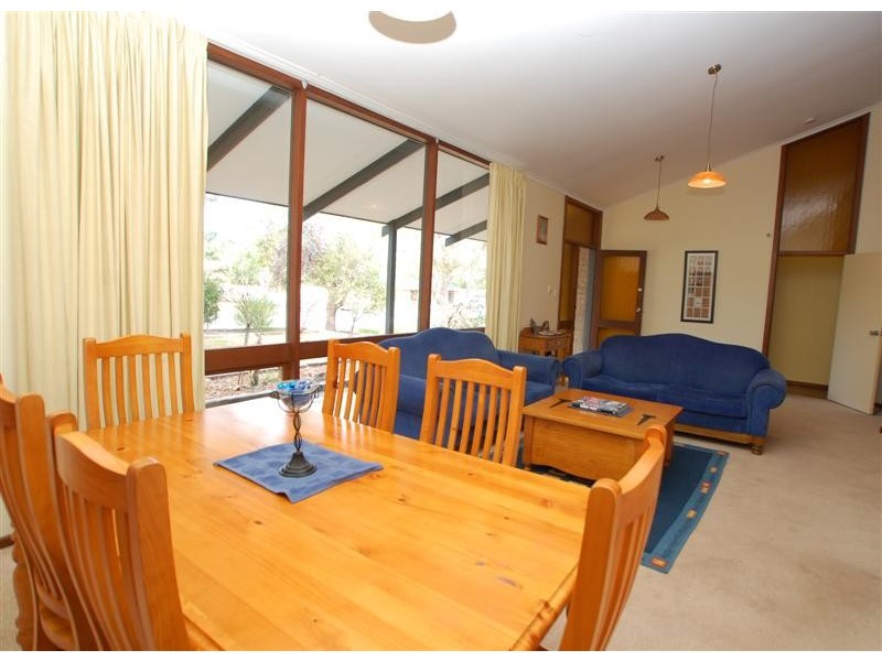 77 Sunnymeade Drive, Aberfoyle Park SA 5159