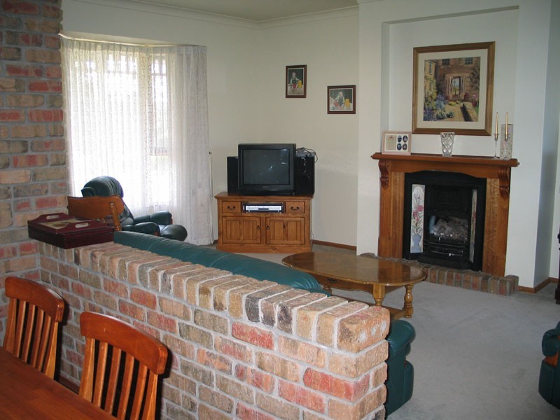 16 Kingfisher Circuit, Flagstaff Hill SA 5159