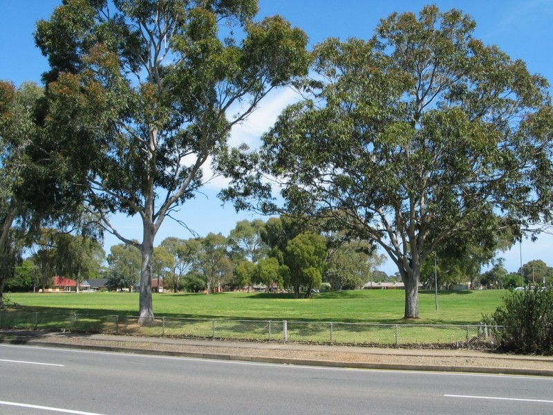 144 Bradley Grove, Mitchell Park SA 5043