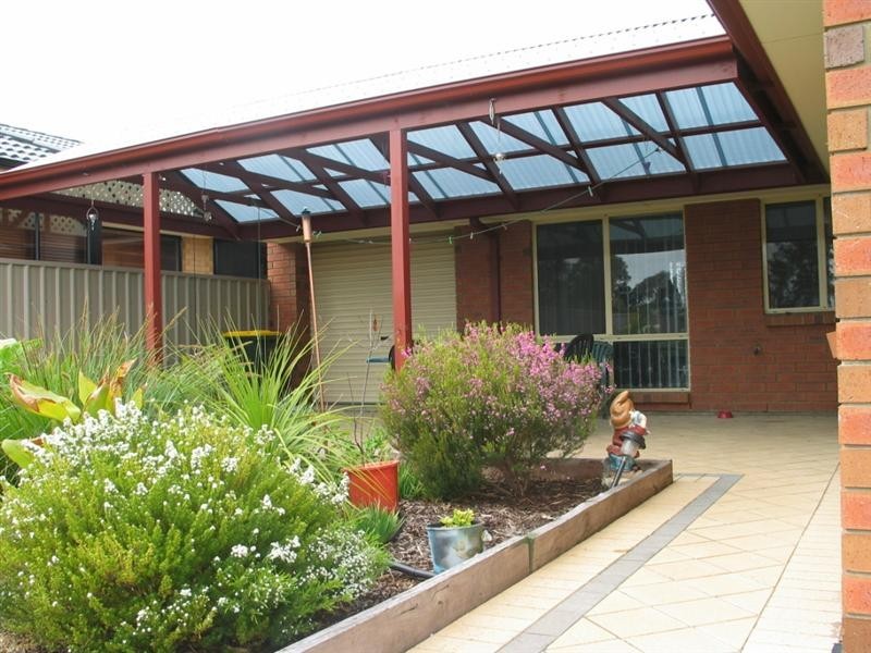 1 Hereford Lane, Woodcroft SA 5162