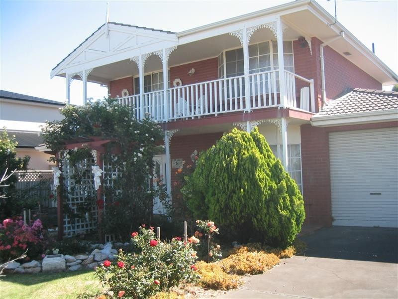 2 Hamilton Road, Aldinga Beach SA 5173
