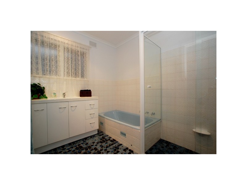 18 Glencoe Road, Reynella East SA 5161