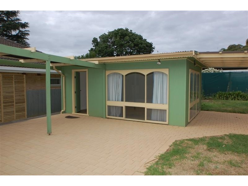 3 Riverside Drive, Bedford Park SA 5042