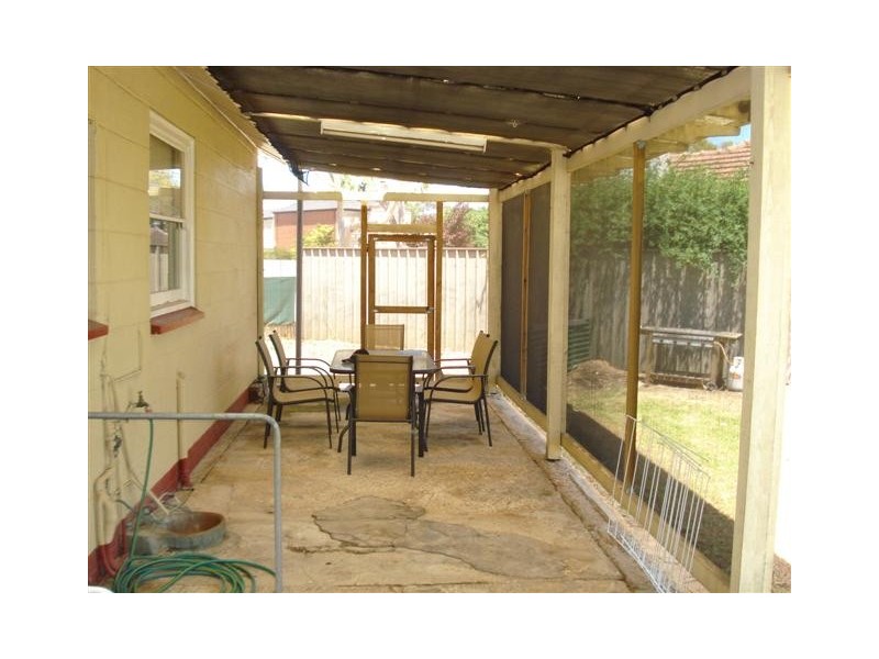 15 Trott Grove, Oaklands Park SA 5046