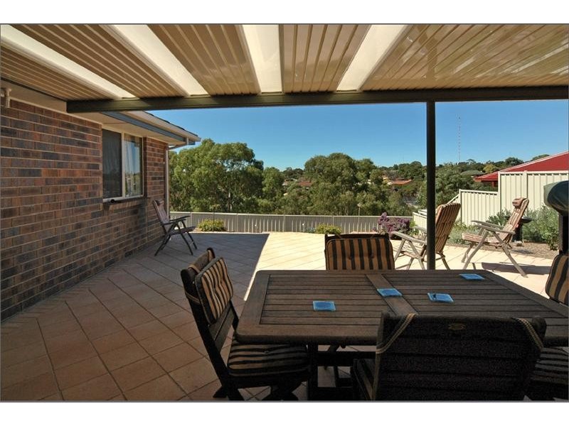 1 Summerhill Close, Reynella SA 5161