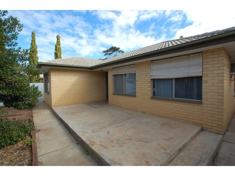 9 Robin Street, Port Noarlunga SA 5167