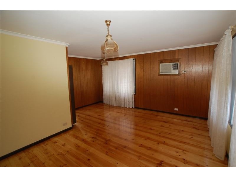 9 Robin Street, Port Noarlunga SA 5167