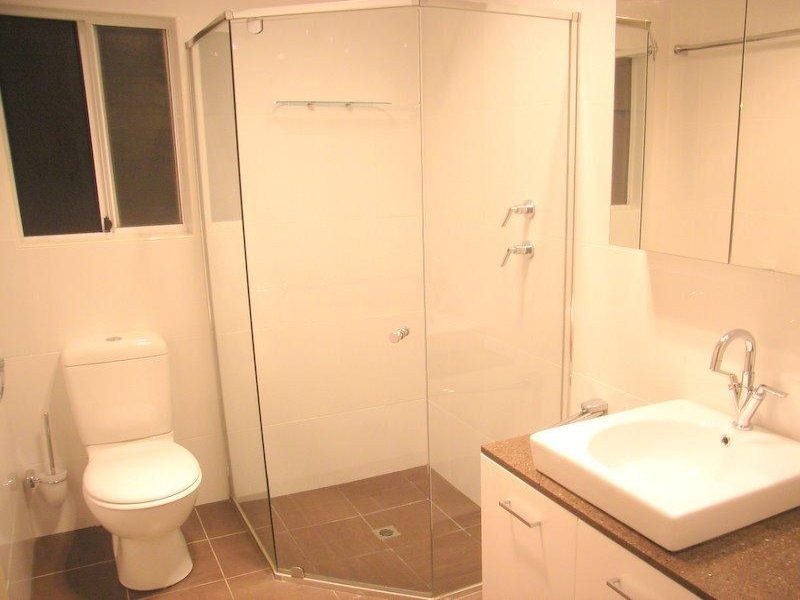 32 Sampson Road, Mitchell Park SA 5043