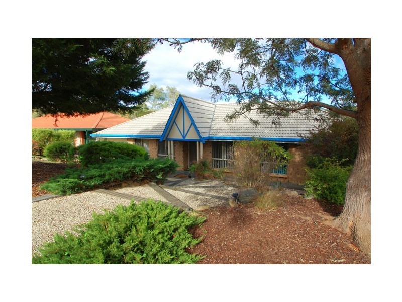 12 Banksia Road, Aberfoyle Park SA 5159