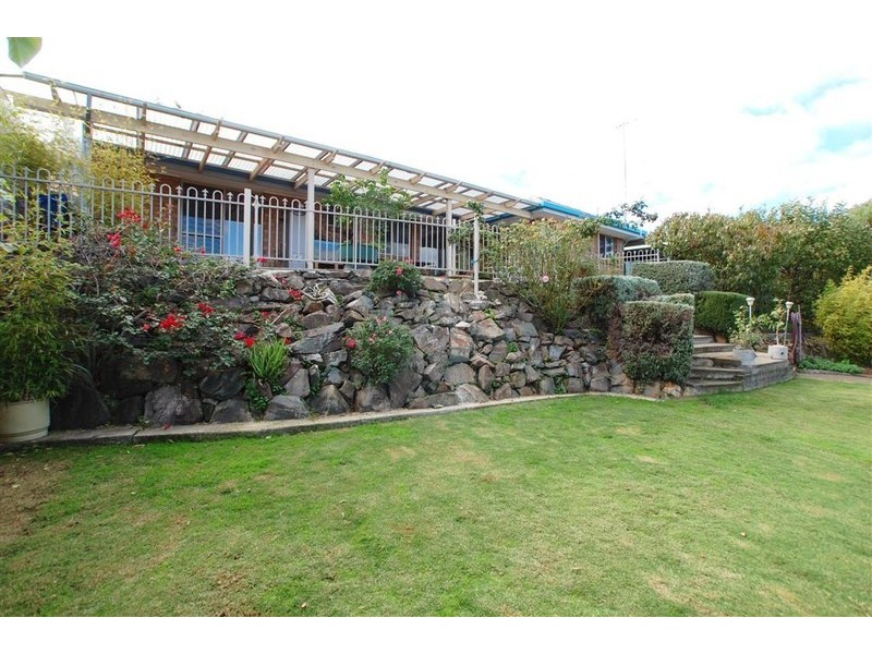 12 Banksia Road, Aberfoyle Park SA 5159