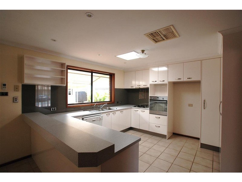 57 Delta Cres.,, Aberfoyle Park SA 5159