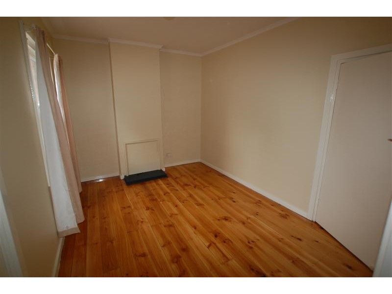 13 Tiparra Ave, Park Holme SA 5043