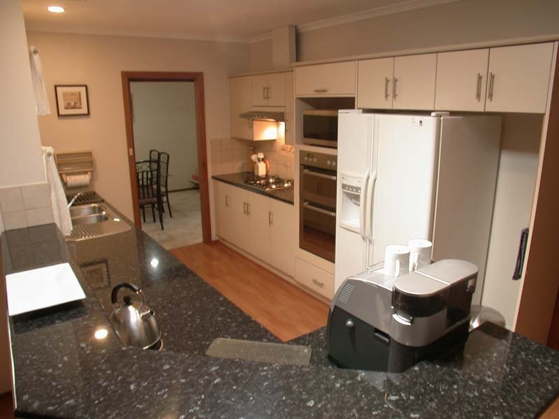 2 Douglas Fir Court, Aberfoyle Park SA 5159